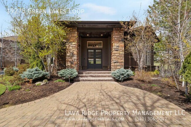 Building Photo - 19275 Green Lakes Loop