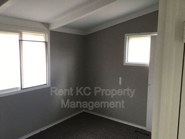 Foto del edificio - 6904 NW 78th St