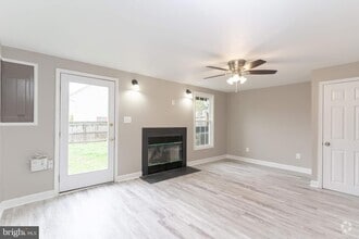 Building Photo - 310 Sedgwick Ct