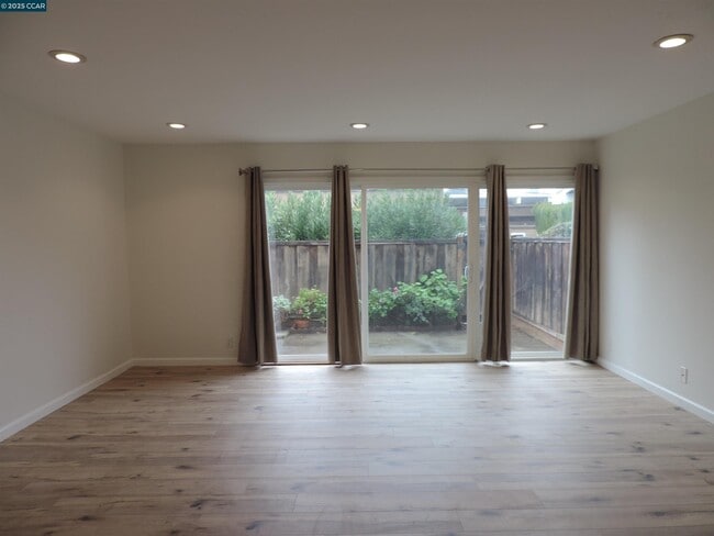 Building Photo - 1919 Ygnacio Valley Rd