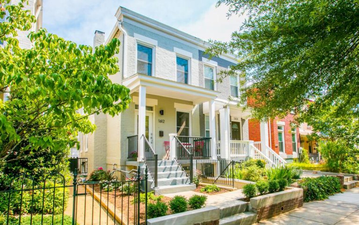 Primary Photo - 1612 D St SE