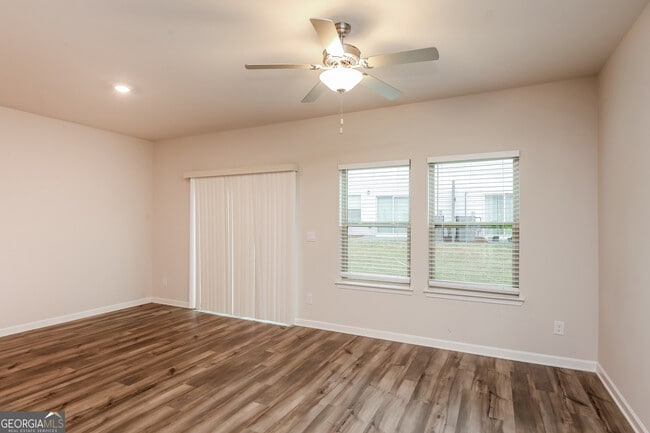 Building Photo - 5110 Glade Park Dr