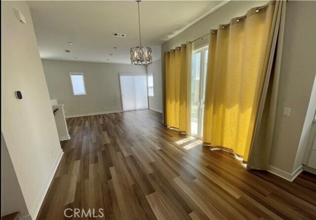 Building Photo - 1103 W Cara Dr
