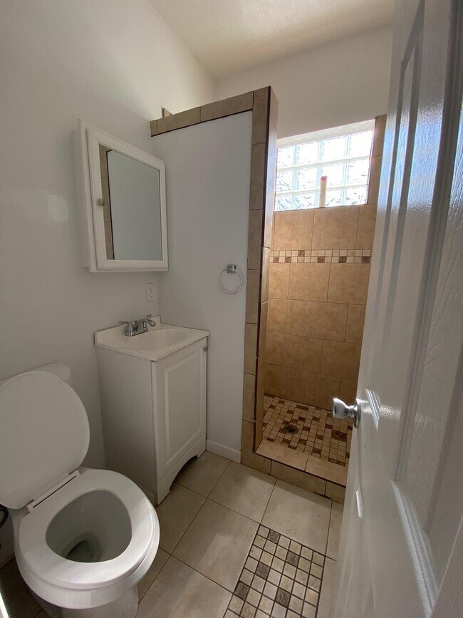 1709 Casgrain St, Detroit, MI 48209 Townhome Rentals in Detroit MI