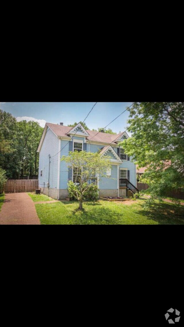 Chelsea of Priest Lake Apartments for Rent with Parking Nashville, TN