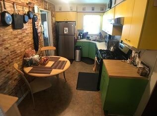 Foto del edificio - 160-28-128 73rd Ave