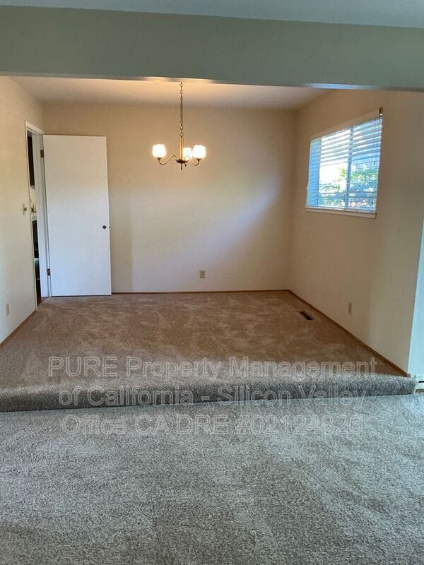 Building Photo - 5655 Glen Haven Ct