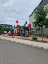 Building Photo - StoneBridge Crossing