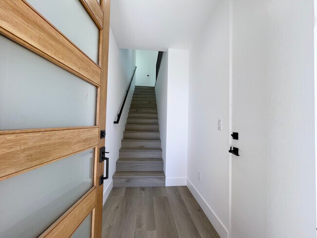 Foto del edificio - 5232 Tilden Ave