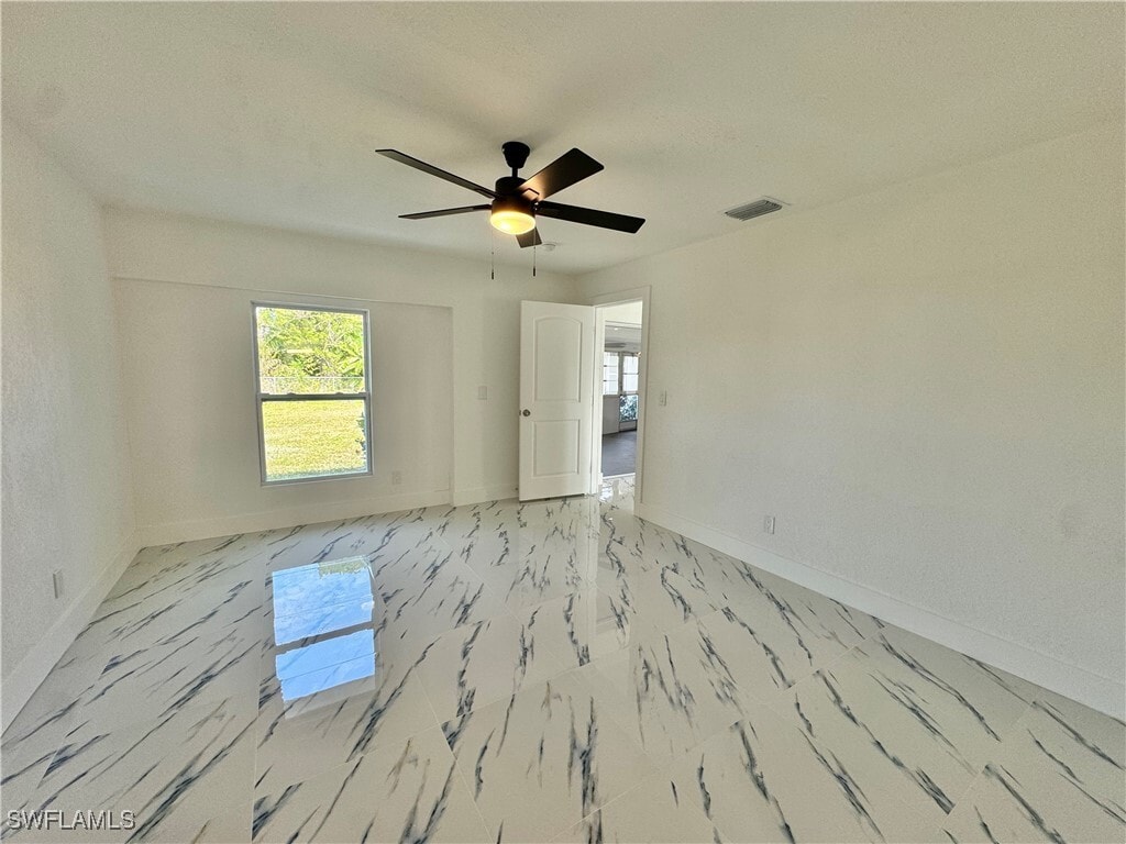 Building Photo - 335 SW 48th Terrace