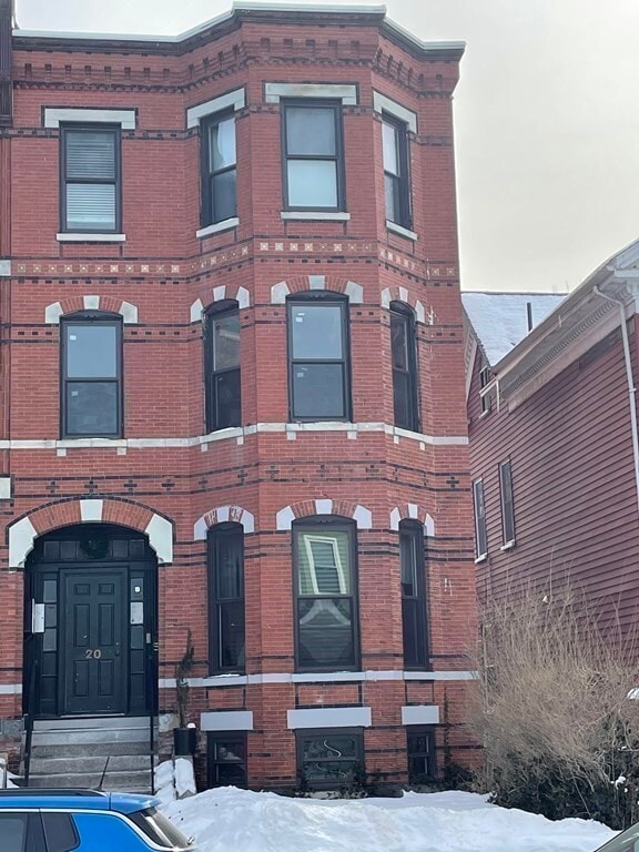 Building Photo - 20 Perrin St