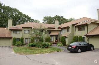 Building Photo - 307 Trailside Way