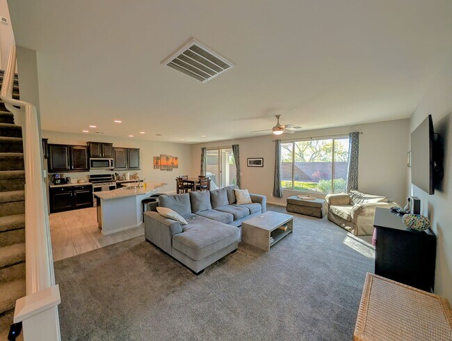 Foto del edificio - SKY CROSSING JEWEL**3 BEDROOM**LOFT/DEN