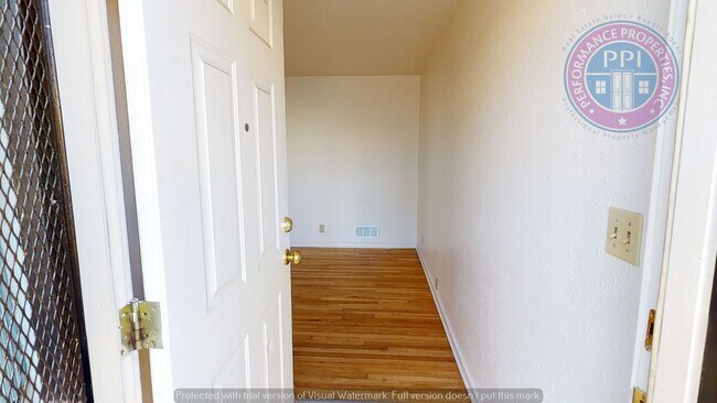 Building Photo - har6163