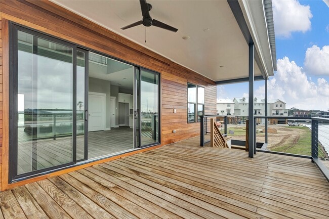 Building Photo - 28 Cmdr. Runco Ln