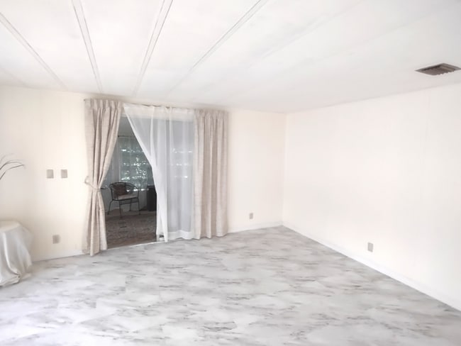 Photo - 3572 Blossom Cir House