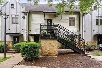 Building Photo - 828 Cotton Gin Alley