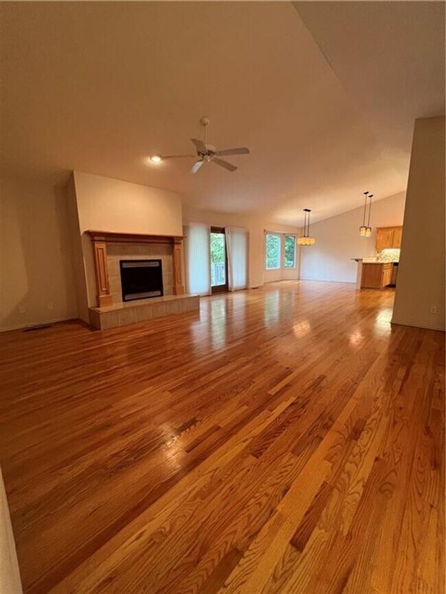 Foto del edificio - 40 Kintyre Dr