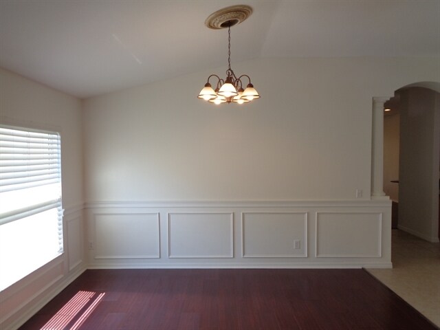 Foto del edificio - 7752 Blue Spring Dr
