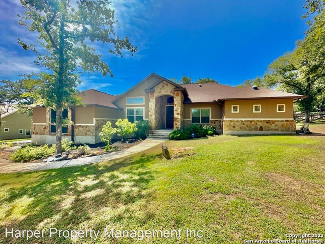 3 br, 3 bath House 116 Hidden Forest Dr House for Rent in La Vernia