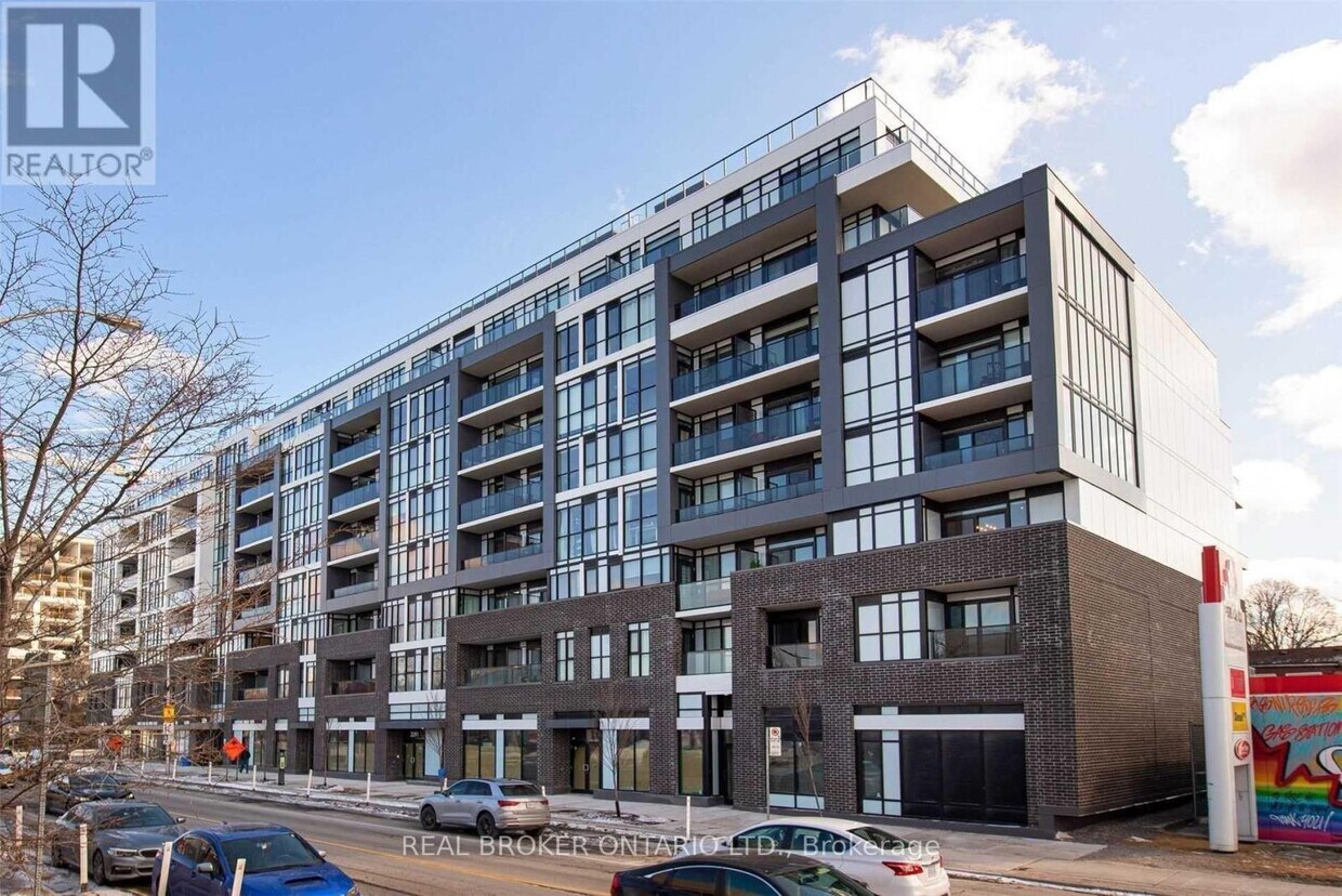 Photo principale - 2301-2301 Danforth Ave