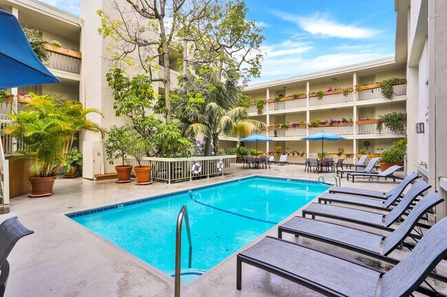 Building Photo - 1230 N Sweetzer Ave