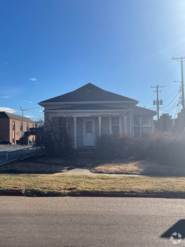 Houses under 2,000 in Beatrice NE 2 Homes