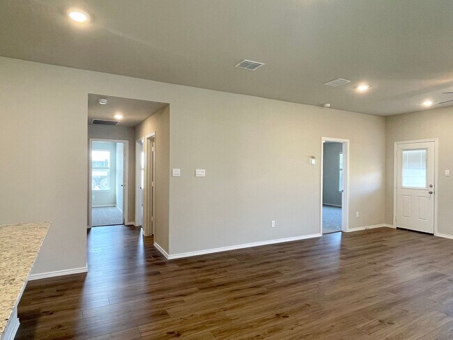 Foto del edificio - 2909 Cyprian Rd