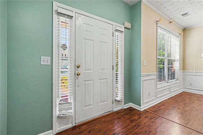 Foto del edificio - 375 Clairidge Ln SW