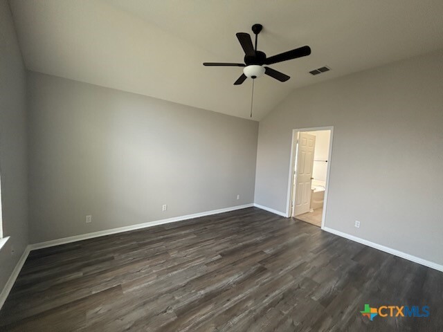 Building Photo - 111 Hackamore Ln