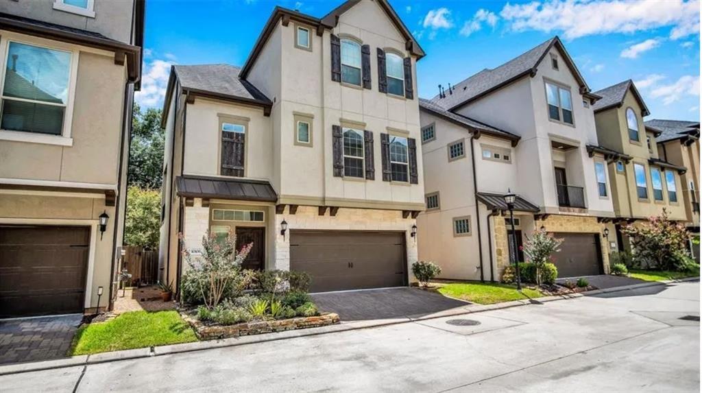 Foto principal - 10106 Spring Shadows Park Cir