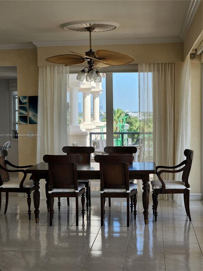 Foto del edificio - 7962 Fisher Island Dr