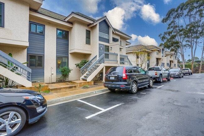 Foto del edificio - Welcome to this beautiful 1,042 sq. ft. condo offering modern comfort in a prime location!