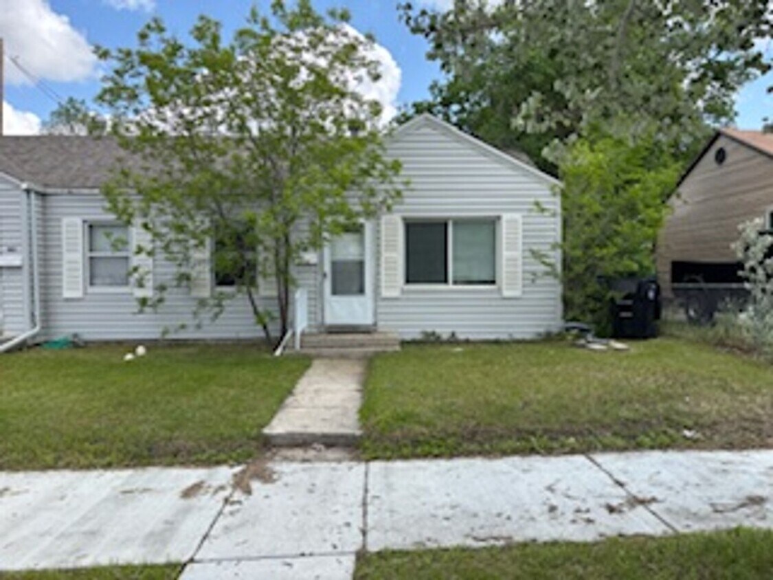 Foto principal - 161 N Wilson St