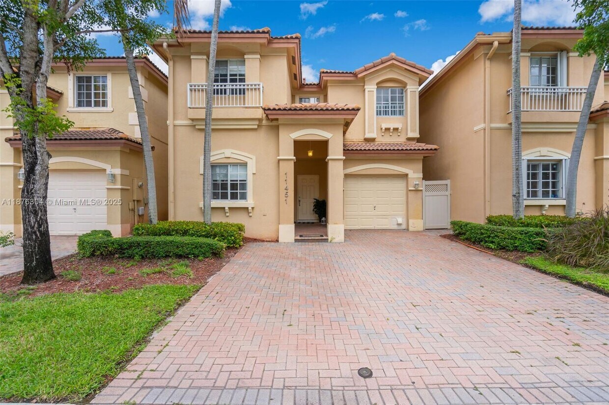 Foto principal - 11451 NW 68th Terrace