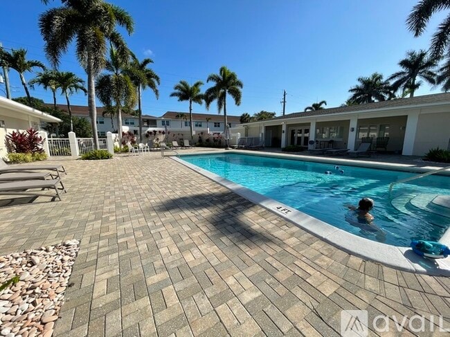 Building Photo - 685-612 12th Ave S