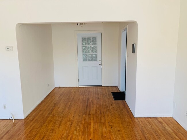 Foto del edificio - 10623 Olive St