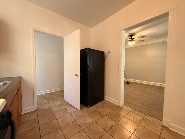 Foto del edificio - 6810 S East End Ave