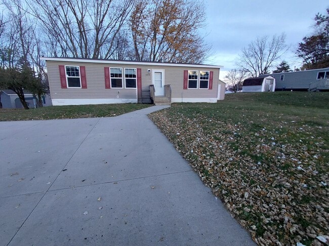 Building Photo - 2014 Gull Ln NW