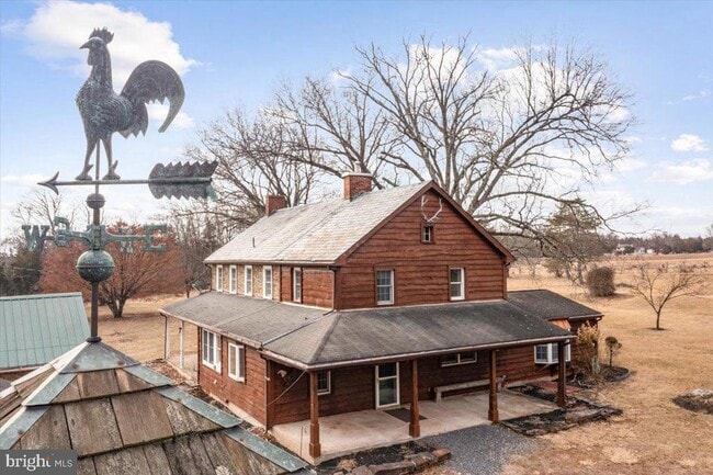 Building Photo - 569 Geigel Hill Rd