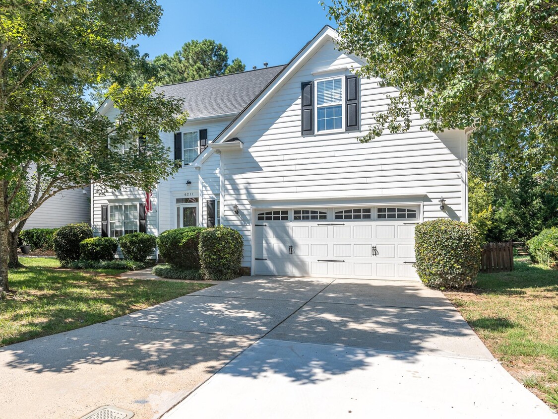 Primary Photo - 6211 Rosebriar Ln