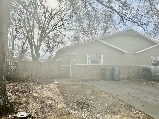 Photo - 1909 Cypress Pl Apartment