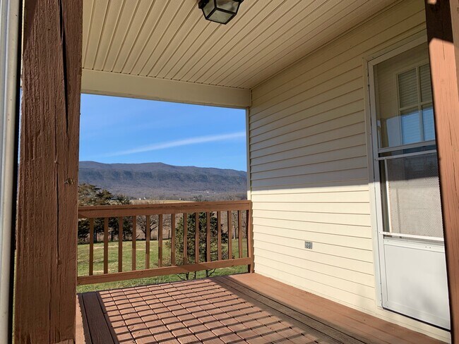 Área de cubierta exterior - 7205 Gum Tree Ln