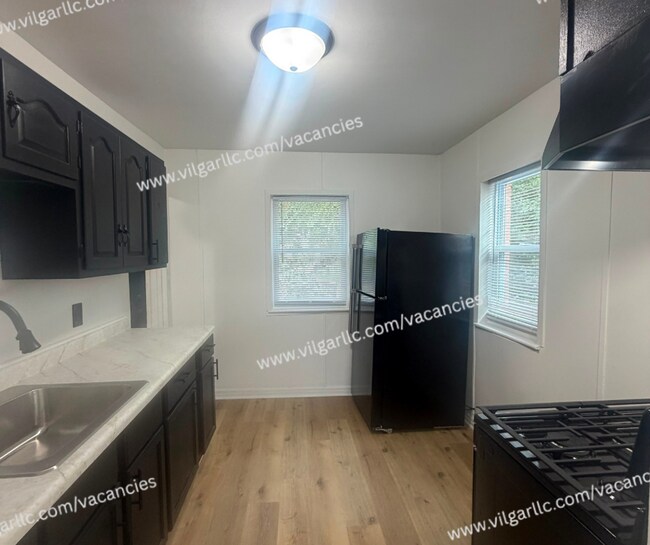Foto del edificio - 3449 Johnson St