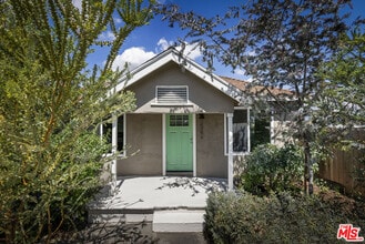 Building Photo - 1562 Attridge Ave