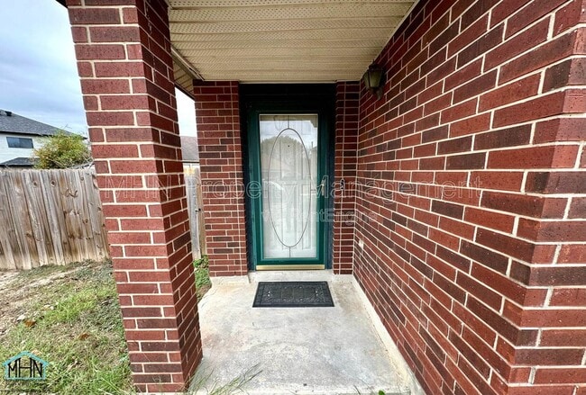 Foto del edificio - 5135 Elk Creek