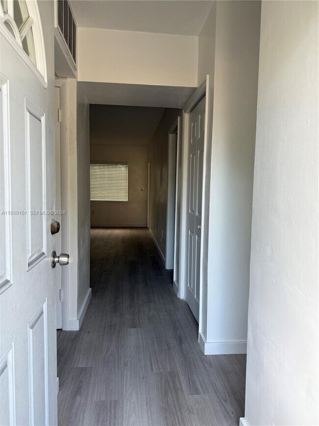 Foto del edificio - 2790 NE 201st Terrace