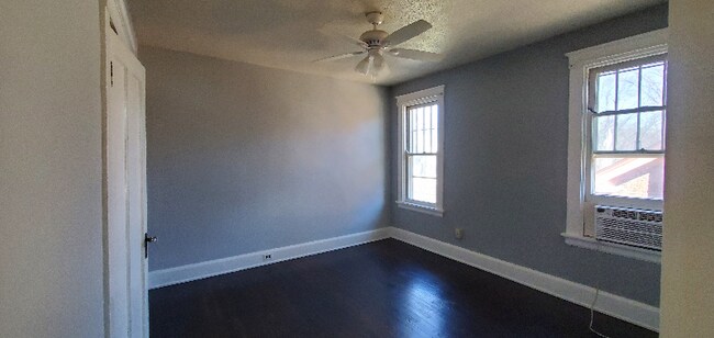 Building Photo - 2950 Kling Ave