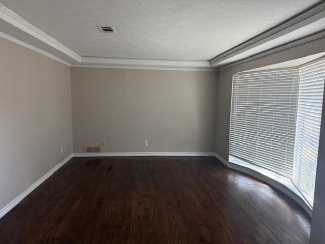 Foto del edificio - 14922 Hillcrest Rd