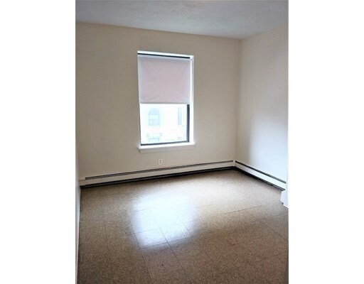 Foto del edificio - 726 Dudley St